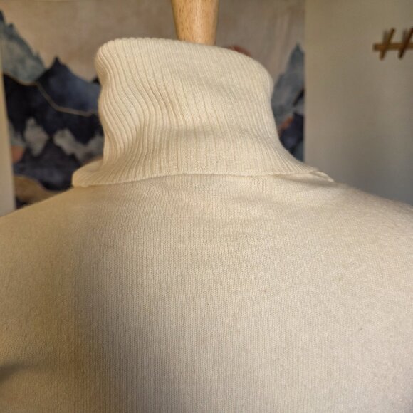 Vintage Spiegel 100% Cashmere Turtleneck Sweater Women’s M Cream Puff Shoulder - Picture 9 of 15